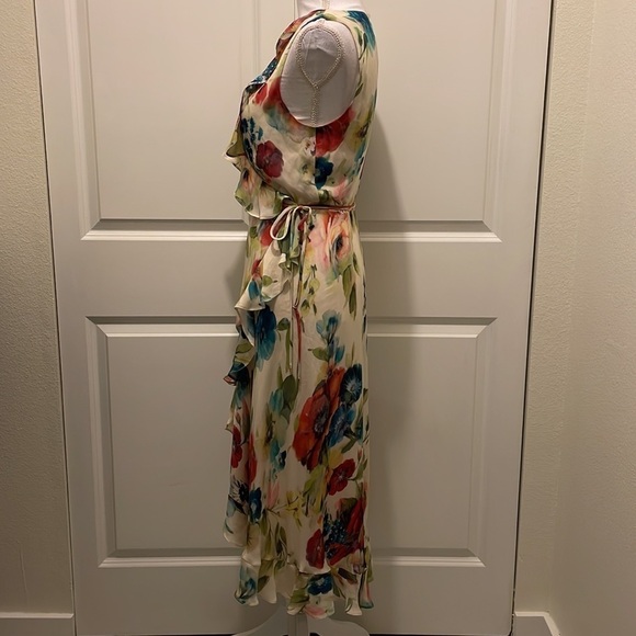 Haute Hippie Ruffle Wrap Dress in Floral Print, NWT - Picture 8 of 16